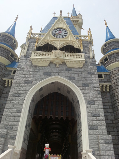 濟南泉城歐樂堡（歐樂堡天鵝堡飄窗）